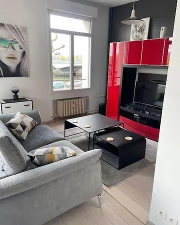 Apartment Appt Centre